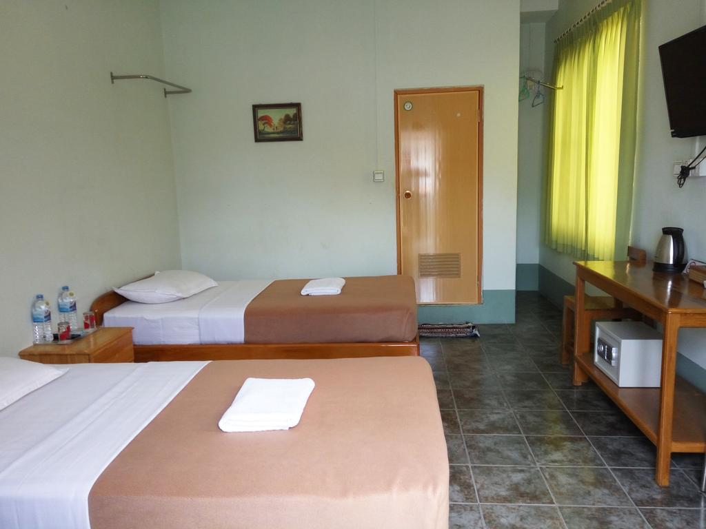 Hotel Lily The Home Hsipaw Exteriör bild