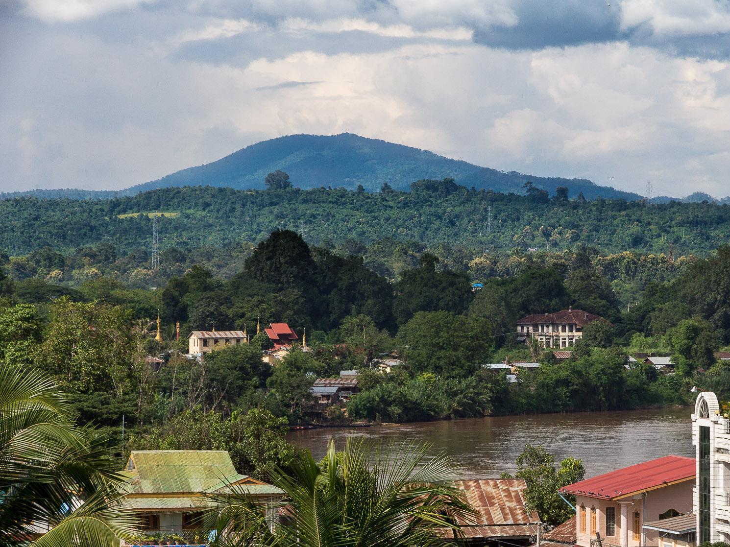 Hotel Lily The Home Hsipaw Exteriör bild