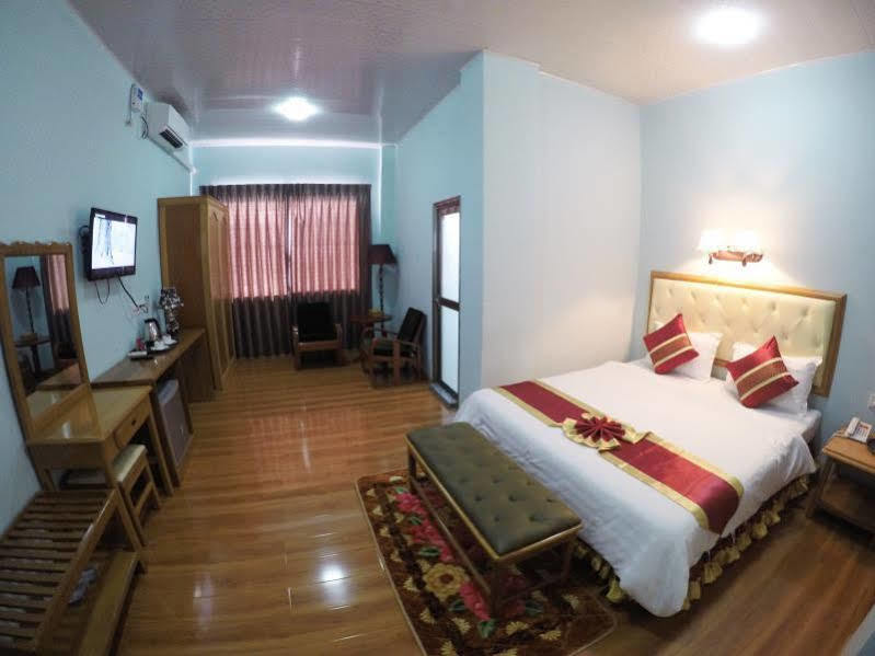 Hotel Lily The Home Hsipaw Exteriör bild