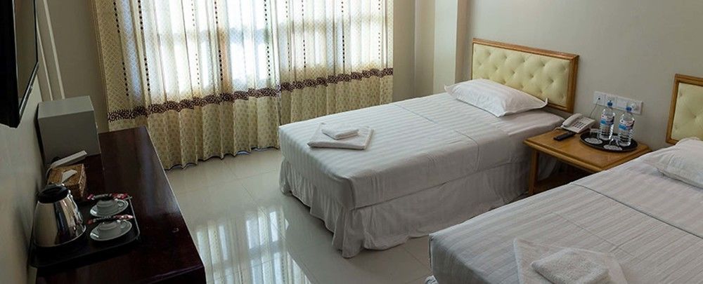 Hotel Lily The Home Hsipaw Exteriör bild