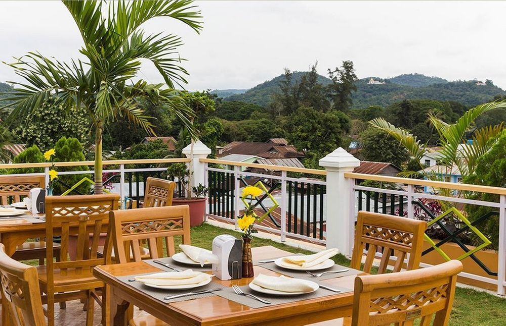 Hotel Lily The Home Hsipaw Exteriör bild